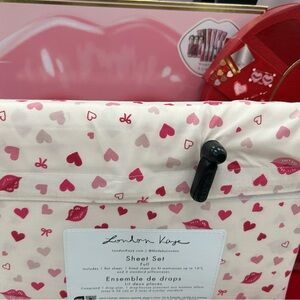 Valentines Bed Sheets Hearts Bows Lips 💕🎀💋❤️